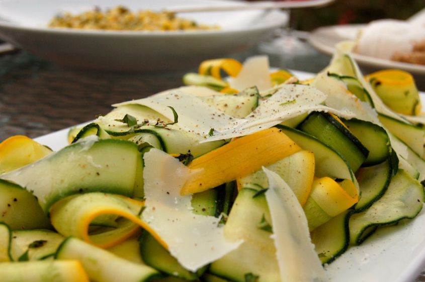 insalata di zucchine - due ricette